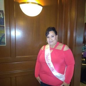 Meet your Posher, Lavinia